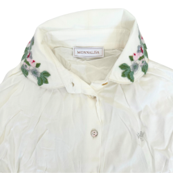 Chemise blanche Monnalisa avec col brodé – Élégance raffinée et détails floraux