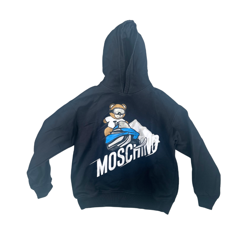 Sweat à capuche Moschino noir – L’ourson surfe sur les sommets ! Sweat à capuche Moschino noir – L’ourson surfe sur les sommets !