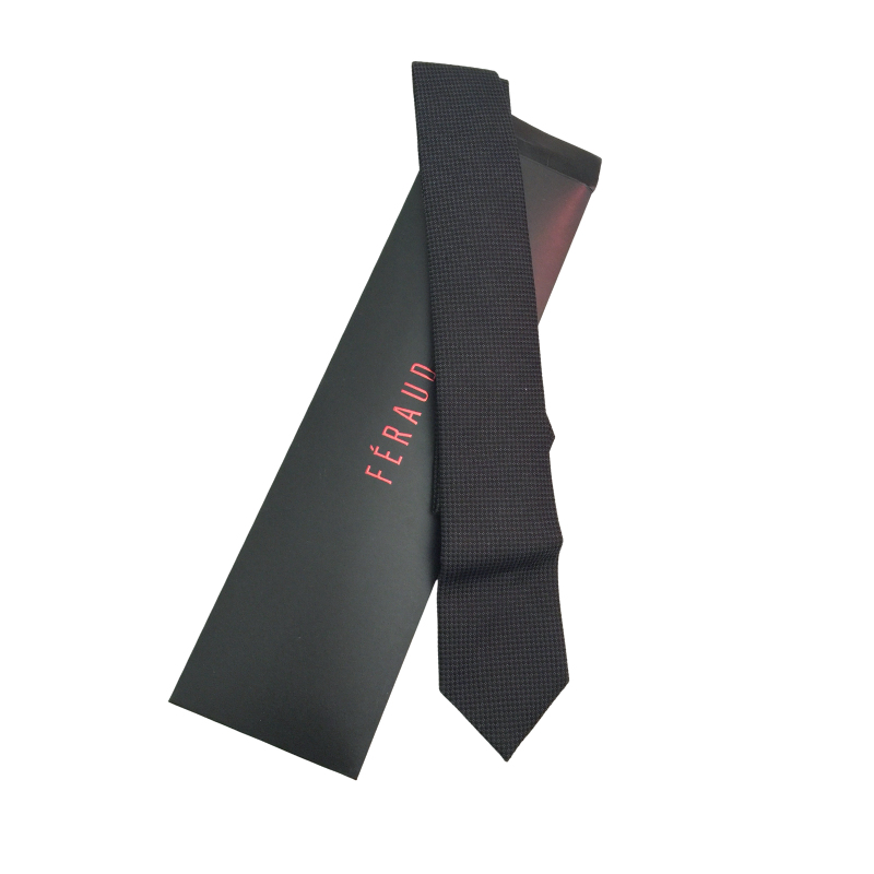 Cravate FÉRAUD – Élégante noire à micro-motifs – Avec étui
