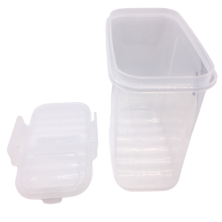 Boîte de conservation plastique avec couvercle doseur
