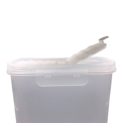 Boîte de rangement en plastique avec couvercle clipsable