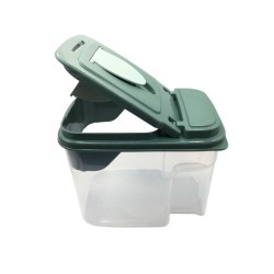 Boîte de conservation plastique avec couvercle doseur intégré