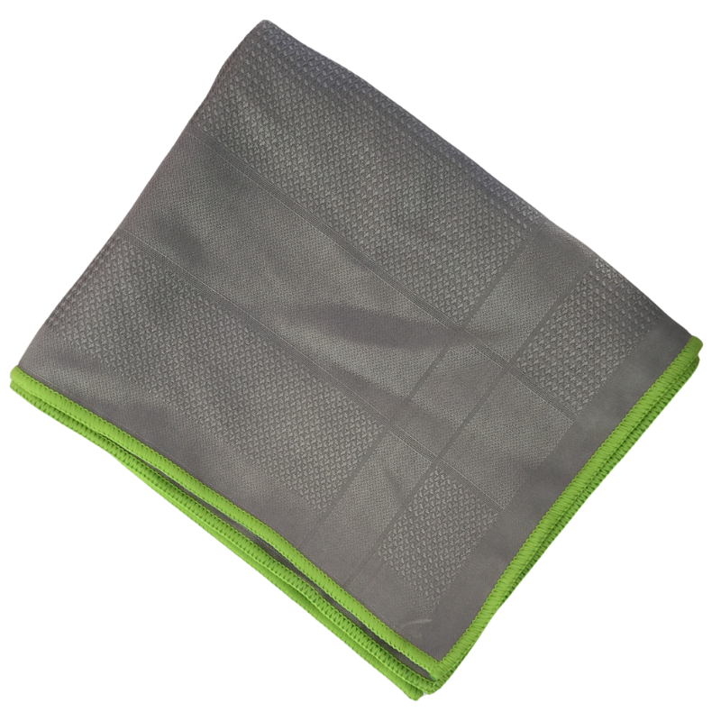 Serviette essuie-mains et vaisselle grise bord vert