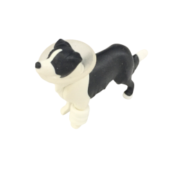Figurine chien noir et blanc miniature
