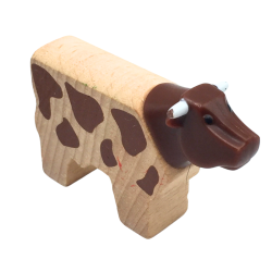 Figurine vache en bois pour enfant