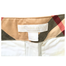 Short blanc Burberry enfant 8 ans