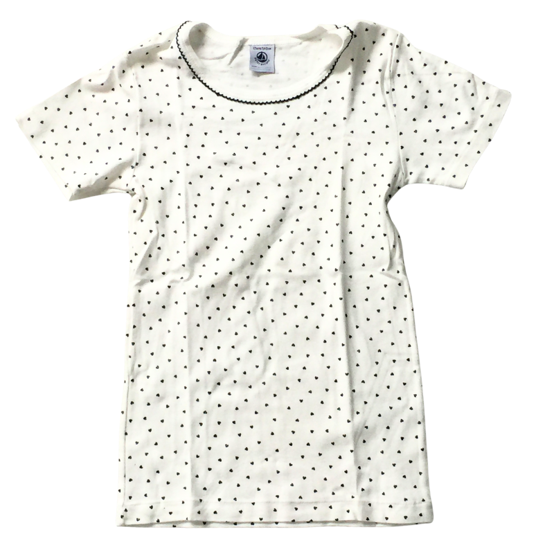 T-shirt Petit Bateau écru à petits cœurs – 10 ans
