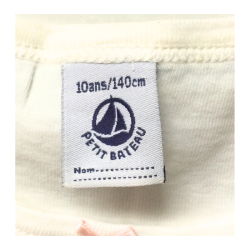 T-shirt Petit Bateau écru à cœur – 10 ans