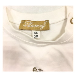 T-shirt bébé Luxury blanc à blason doré – 3 mois