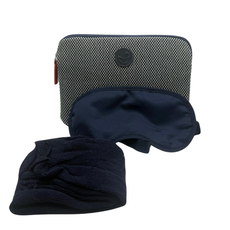 Trousse de voyage Air France blanc/gris avec chaussettes et masque de sommeil