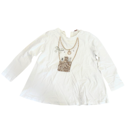Tunique blanche Monnalisa – Détail imprimé sac léopard et colliers dorés